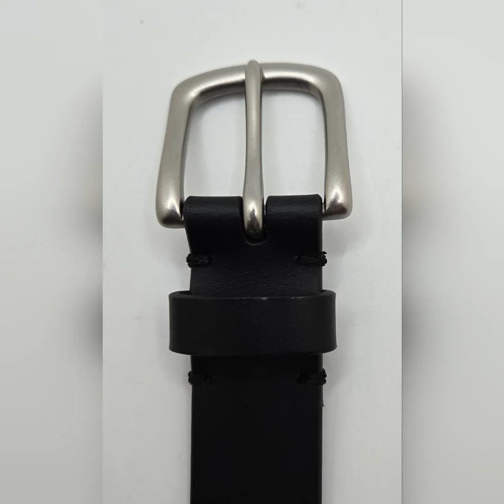 🪀 GAP Kids Belt Black with Matte Silver Tone Buckle Bonded Leather Size XL